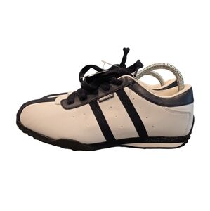 MECCA USA "SONNY" SHOES. SIZE 8.5.